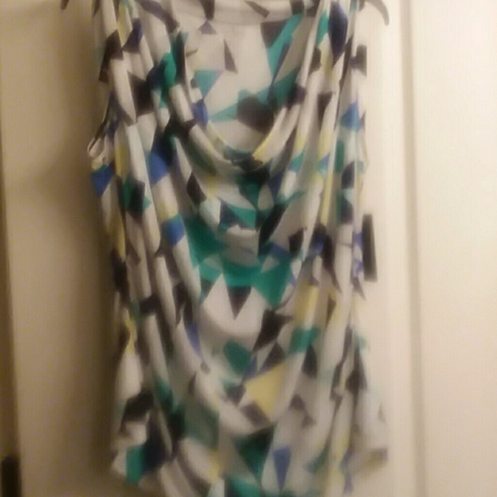Short sleeve shirt